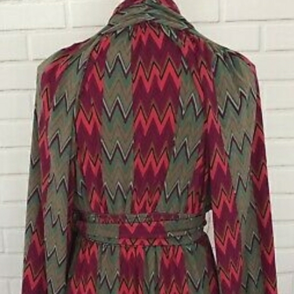 Dress - Picture 8 of 8